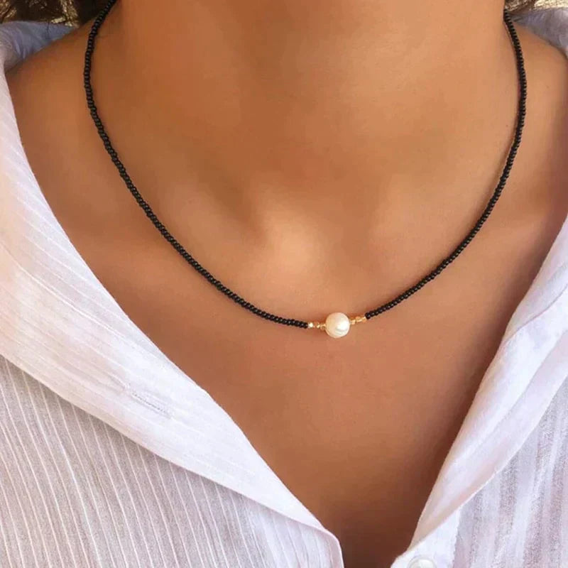 Caliara - pärlprydd choker